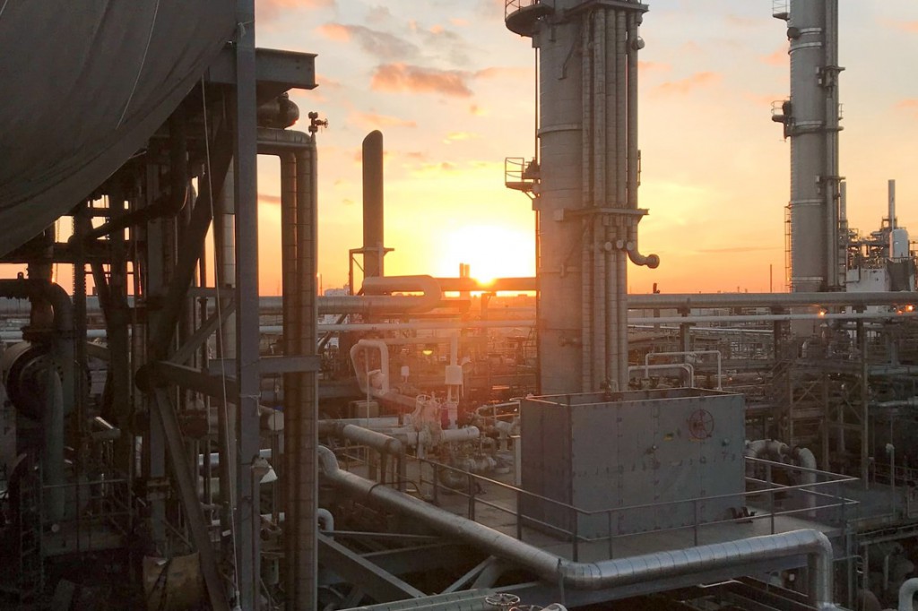 portable combustion system used for refinery furnace heatup