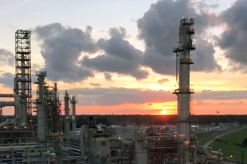 petrochemical plant furnace startup monitoring